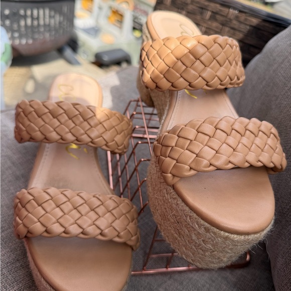 Espadrilles Women's Tan Woven Platform Sandals Size 9 - Picture 2 of 2